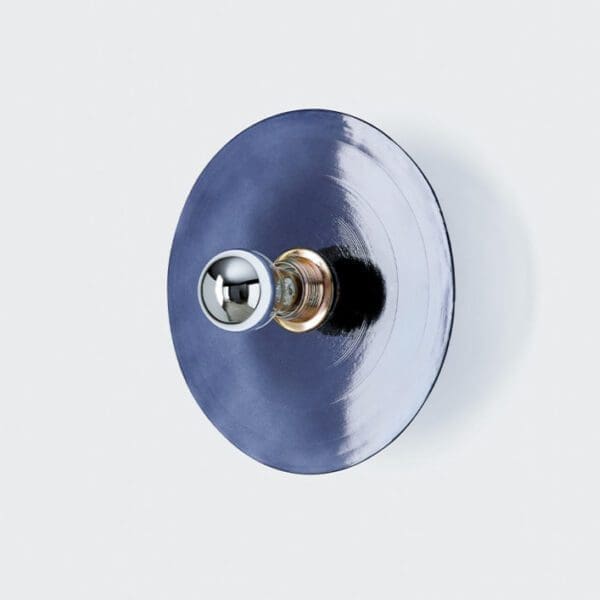 AROMAS DEL CAMPO FEST wall - shiny gold structure and rk blue glass plate