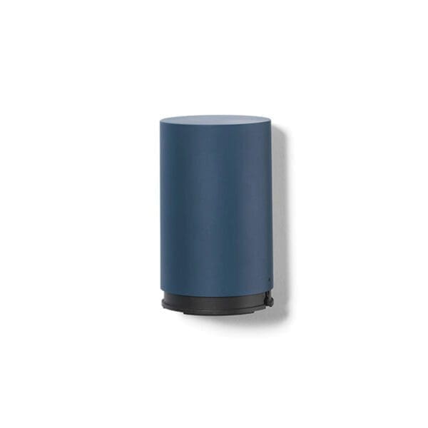 string_light_floor_switch_blue