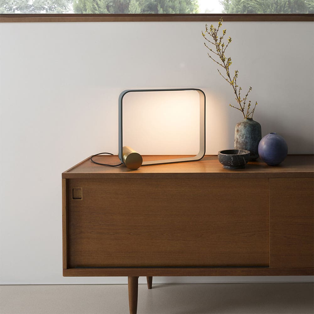 Tooy NASTRO 563.32 - sand black structure and brushed brass cylinder - Image 2
